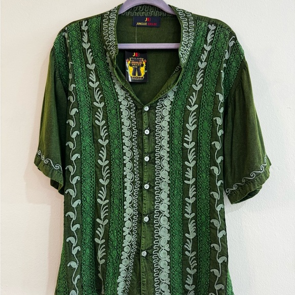 Green Woman’s Blouse - Picture 1 of 8